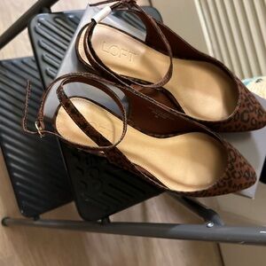 NWT Gorgeous leopard sling backs